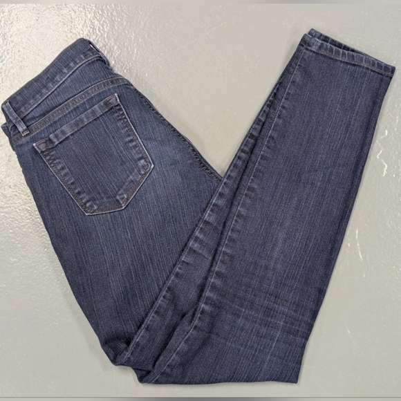 Ann Taylor Loft size 2 modern skinny jeans in excellent condition - Picture 3 of 10